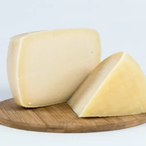 Fromage de Brebis Italien (Pecorino) DOP – Affinage Moyen – Lait Cru Artisanal Cooperativa Agricola au cœur e la Calabre Calabre Fromage de Brebis Italien (Pecorino) DOP - Affinage Moyen - Lait Cru Artisanal