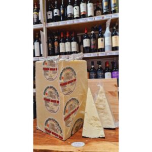 Fromage de brebis italien : 🏛️ (Pecorino Romano) A.O.P | Tranche de 7 kg | L’Ame de Rome I Formaggi – Fromages Achat Pecorino Romano gros Fromage de brebis italien : 🏛️ (Pecorino Romano) A.O.P | Tranche de 7 kg | L'Ame de Rome