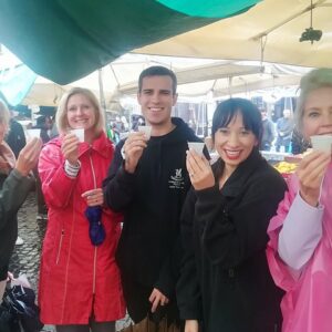 Tour gastronomique Campo de’ Fiori & Trevi – Dégustations, vins et monuments à Rome visite touristique Campo de Fiori food tour Tour gastronomique Campo de’ Fiori & Trevi – Dégustations, vins et monuments à Rome