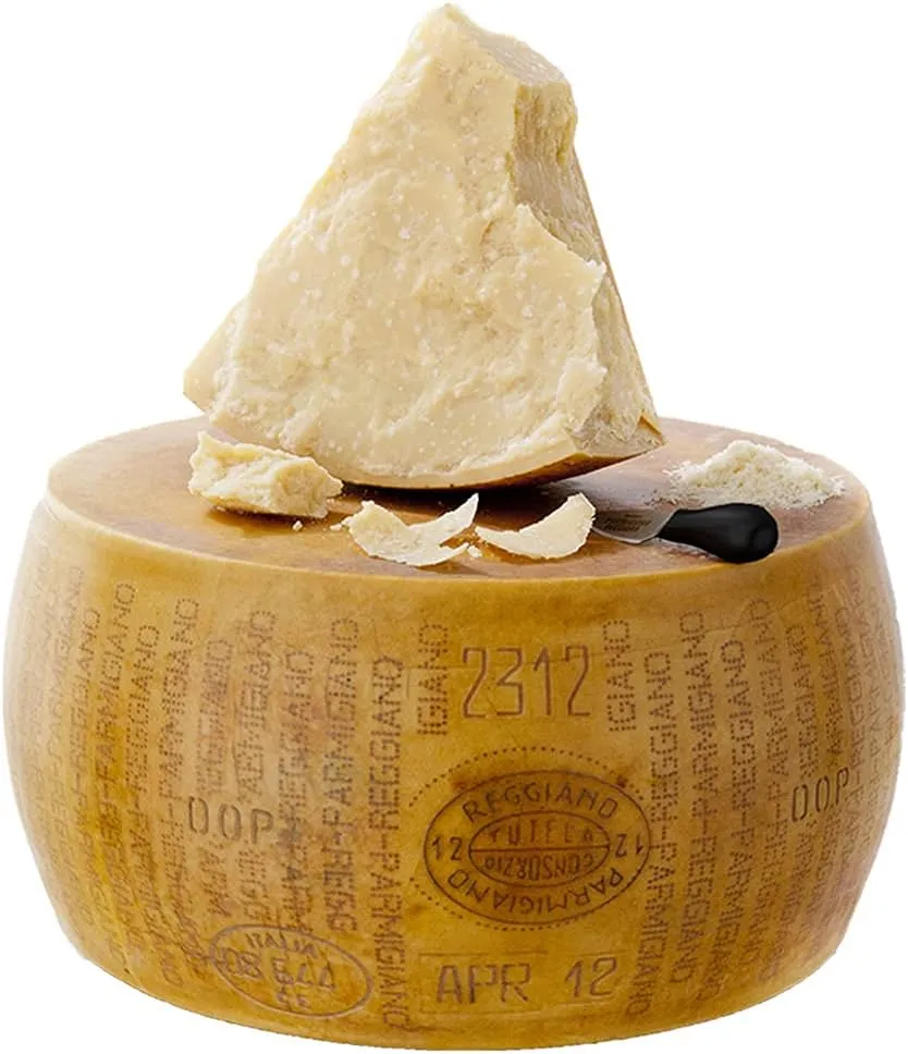 Une nouvelle sélection de 12 fromages italiens d’exception : grands Parmigiano Reggiano, Vacche Rosse, fromages de colline, pecorinos du Sud et spécialités fumées. Tradition, caractère et histoire dans chaque morceau.