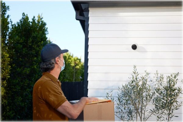 81pfl0iUOwL._AC_SL1500_ Google Nest Cam Batterie – Caméra de Surveillance Intérieur & Extérieur HD